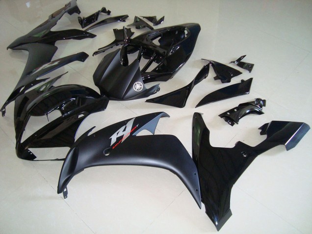 ABS 2004-2006 Glossy Black Yamaha YZF R1 Motorbike Fairing UK