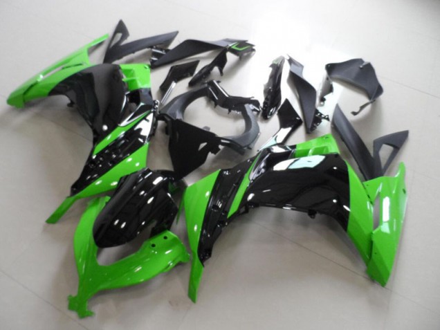 ABS 2013-2016 Black Green Kawasaki ZX300R Motorbike Fairing Kits UK